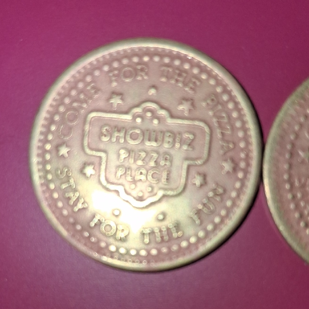 Snowbiz Pizza Place Token